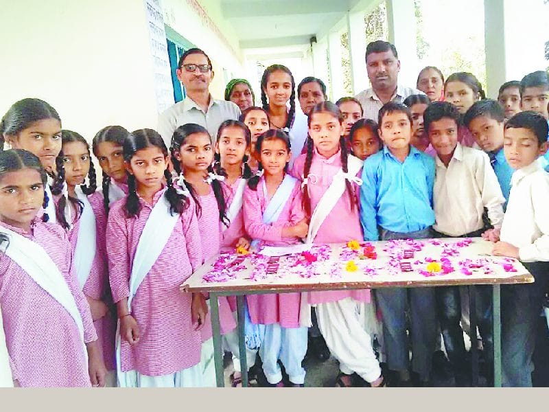 खतरवाड़ में बच्चे और शिक्षक एक साथ मनाएंगे जन्म दिवस