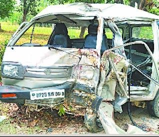 three killed as van hits tree