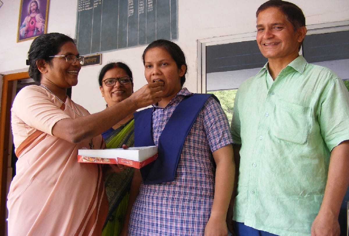 up board result 2018 toppers and their parents struggle for study
