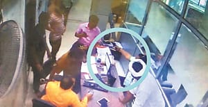 The soldier fires on the youth in the car service center