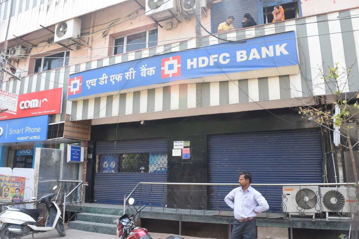 बाराकोट, लोहाघाट और पाटी में कैश की किल्लत जारी