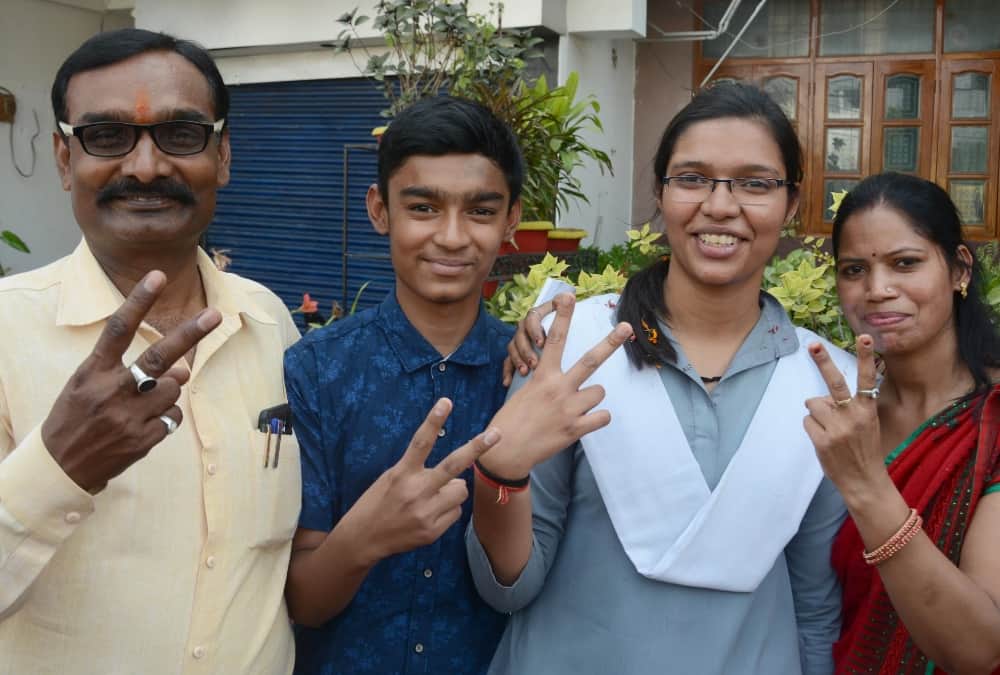  lucknow toppers of uttar pradesh board.