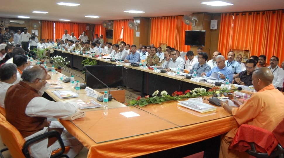 आवास, शौचालय के लिए रिश्वत मांगने वाले जाएंगे जेल