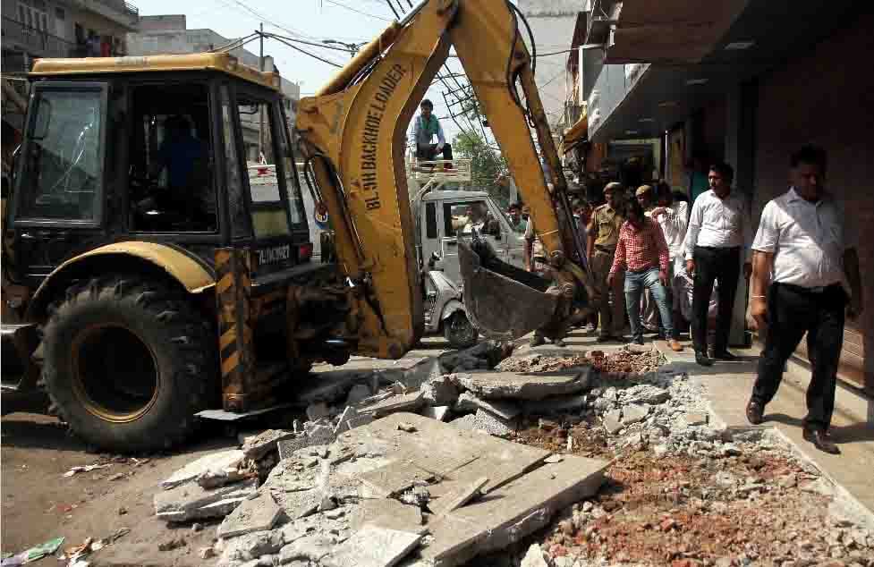 Campaign against encroachment in Dehradun