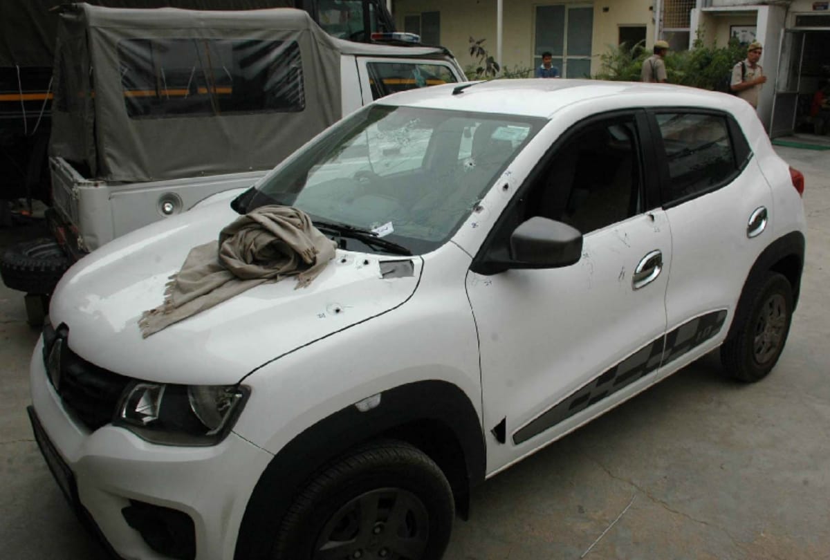 firing on hans nagar: doctors was involved in a property dispute with his two brothers