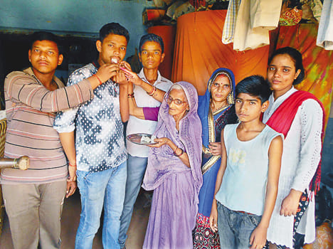 Milkha's son Shivvir Singh extended the honor