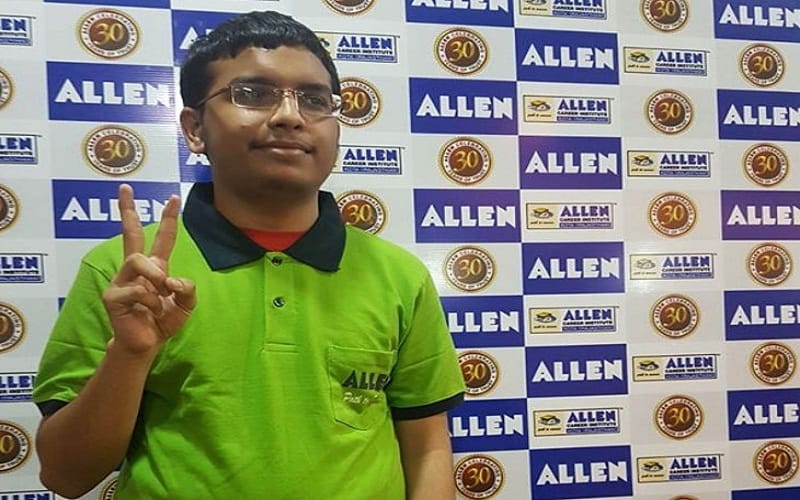 Andhra bhogi suraj krishna tops JEE MAINS 2018