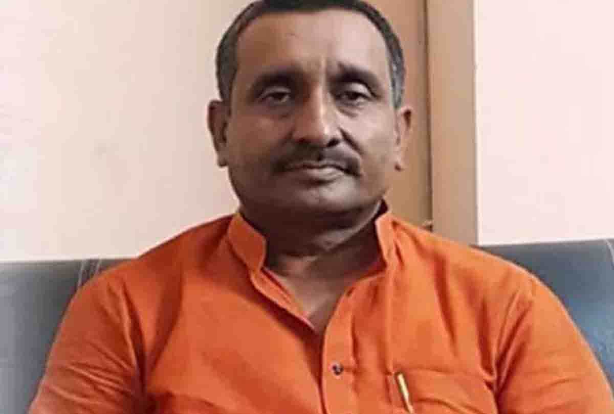 Accusation of threatening witnesses over  kuldeep sengar's brother Manoj Sengar