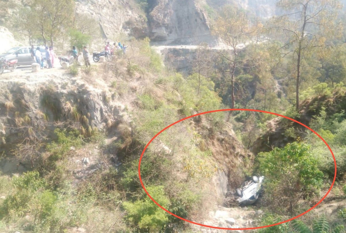 6 killed as qualis car falls into gorge in Amb Una Himachal Pradesh