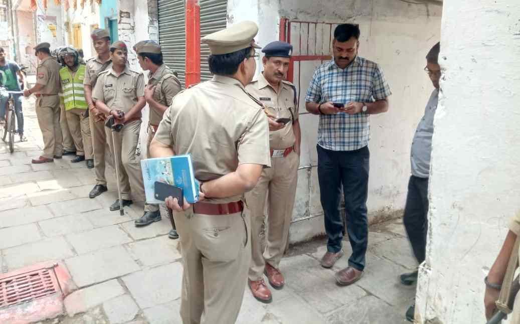 Youth murder in varanasi and DGP in city