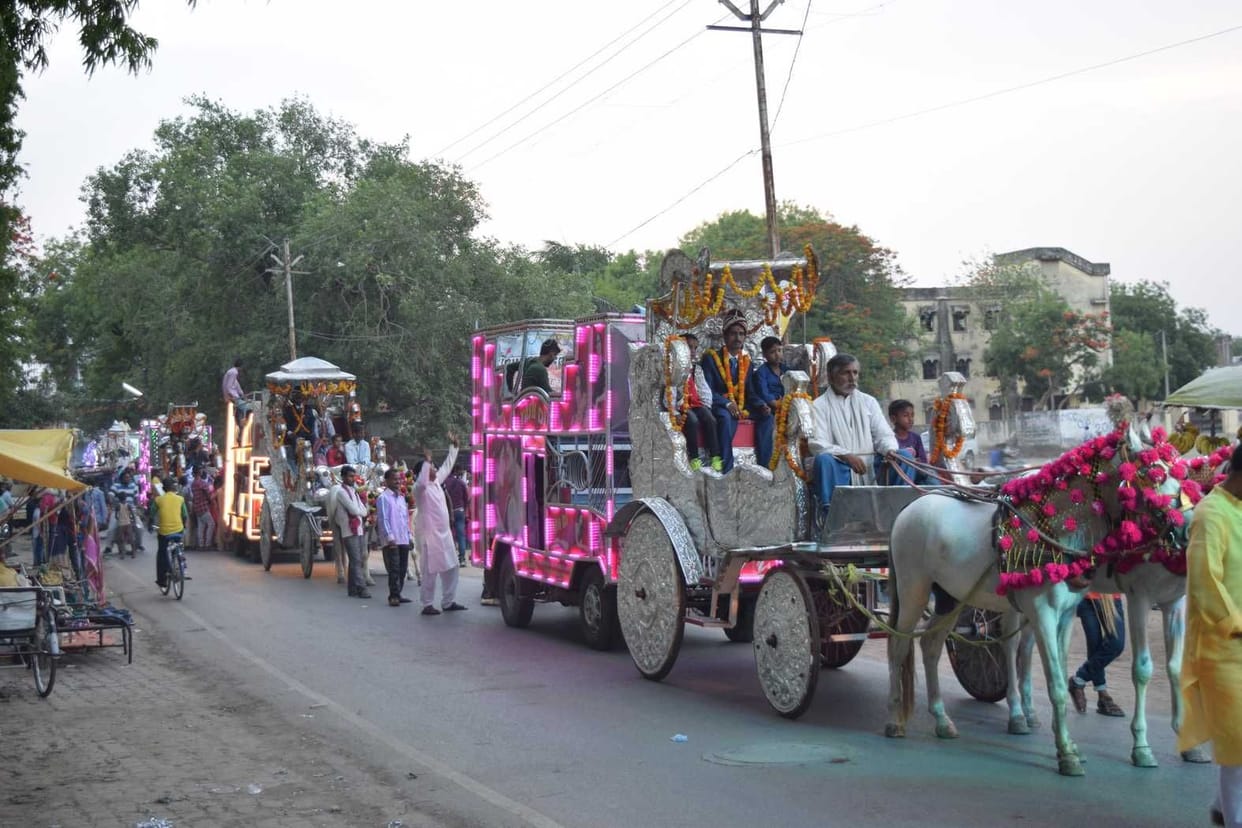 सामूहिक विवाह में 251 जोड़े वैवाहिक बंधन में बंधे