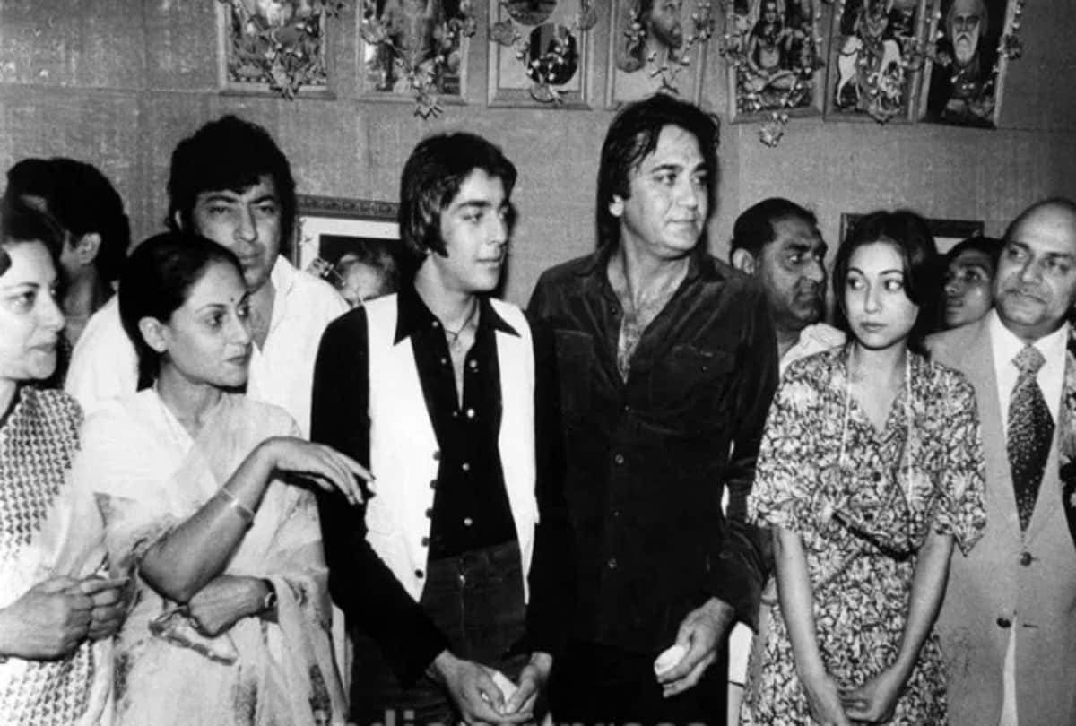 this popular actress to love actor sanjay dutt but marry anil ambani