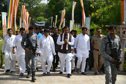keshav prasad maurya arrived sarnath for worship of lord budha
