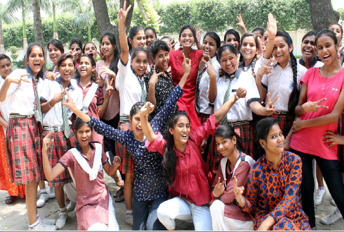 up board result 2018 toppers and their parents struggle for study