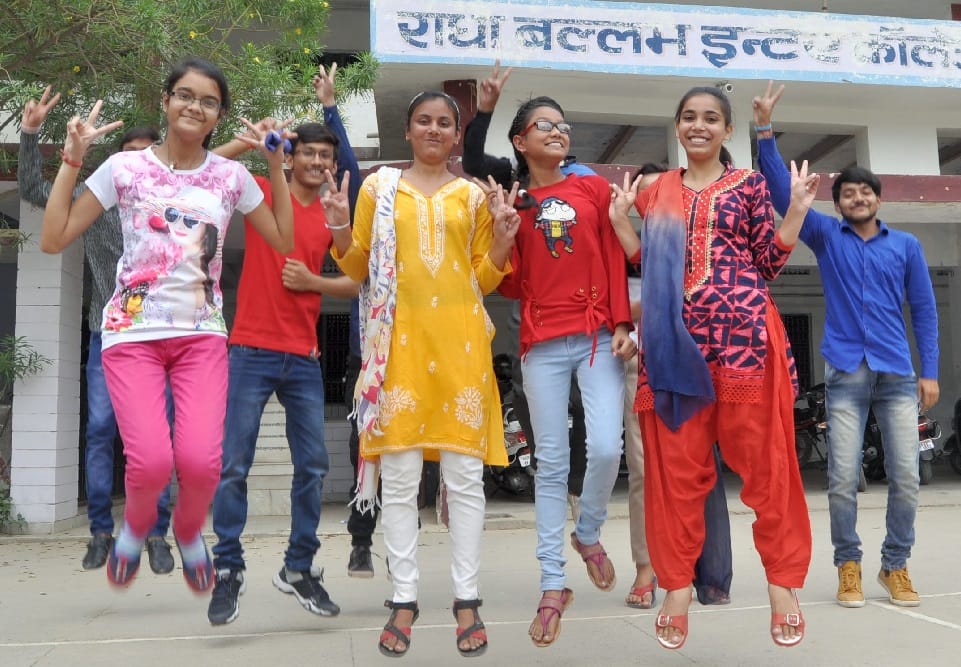 agra up board admission date increased  