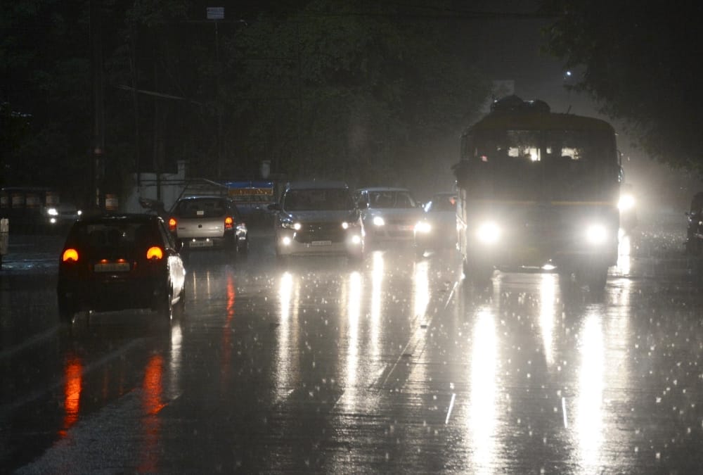 changes in weather in lucknow.