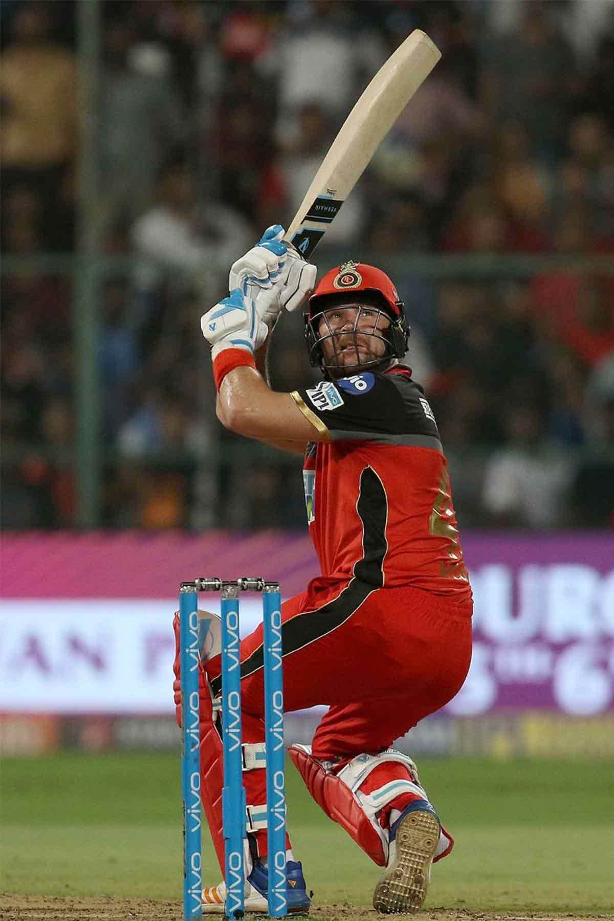 brendon mccullum hits 12 run in one ball of hardik pandya in 31st match of ipl 2018