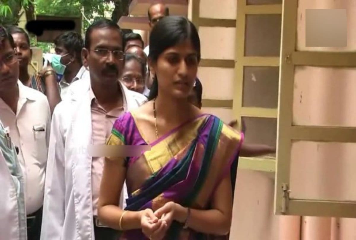 Baba tried to give bless to district collectors with his foot slippers at tamil nadu 