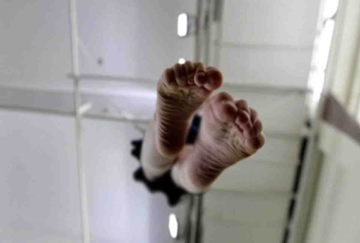 newly bride hanged in up