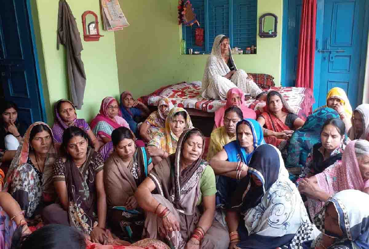 newly bride hanged in up