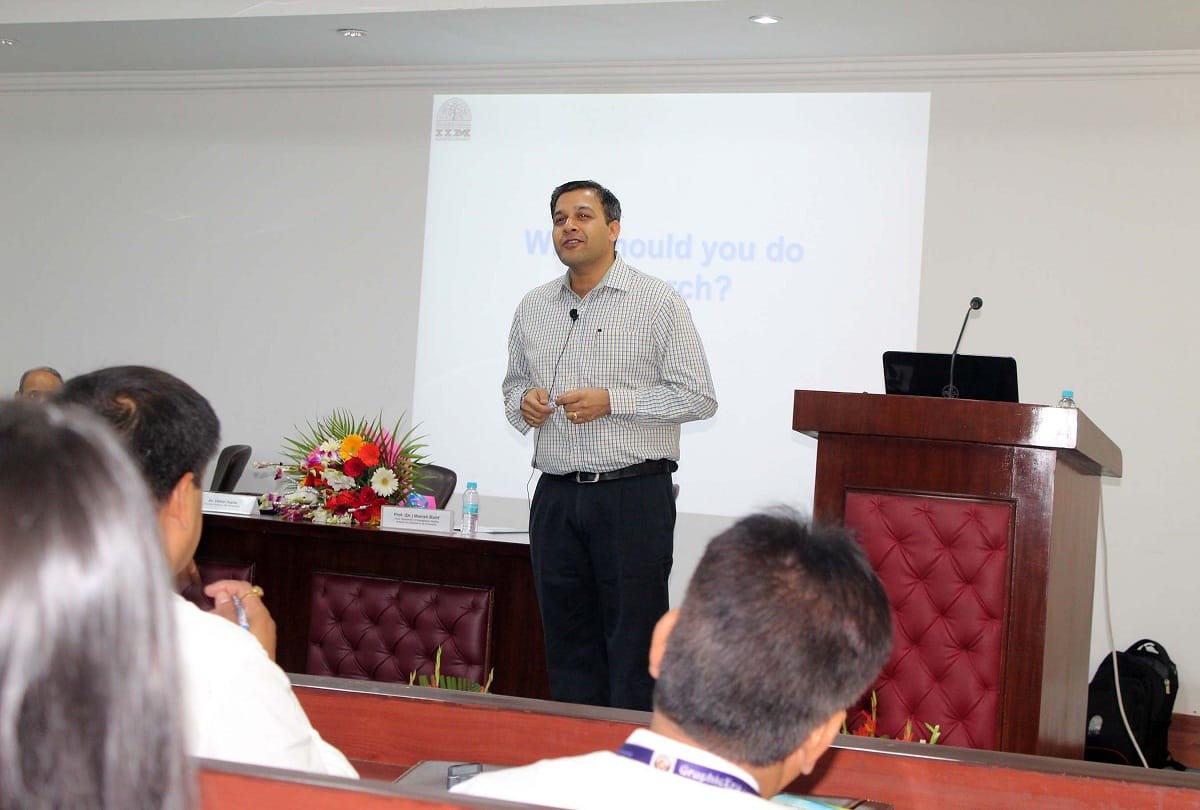 workshop organize at Graphic Era university on high quality research with help of IIM Ahmedabad