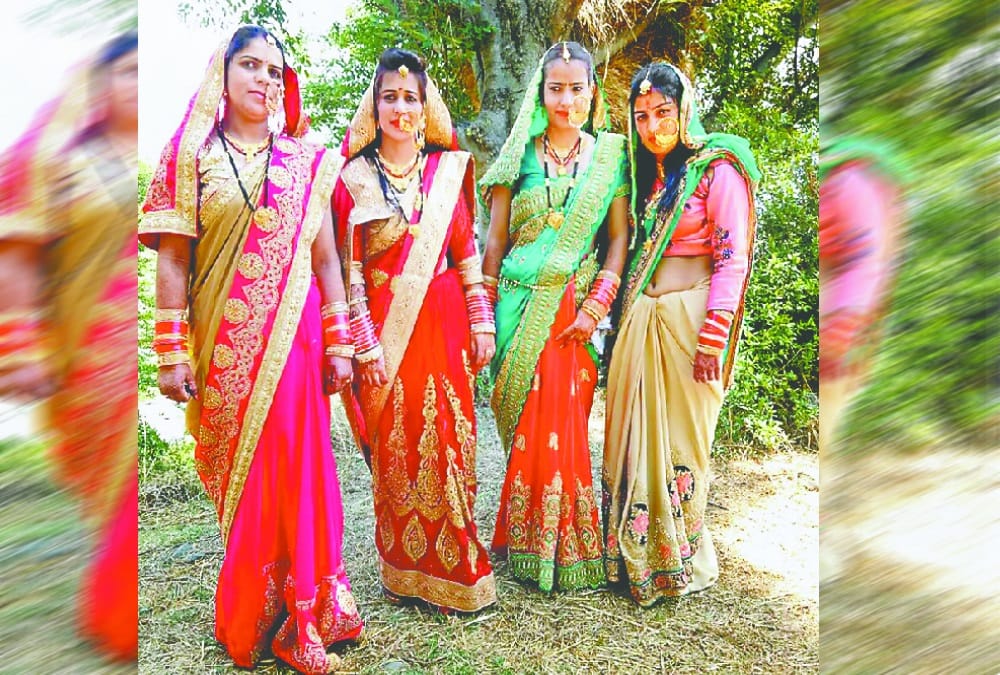 Four brothers Unique marriage together in uttarakhand