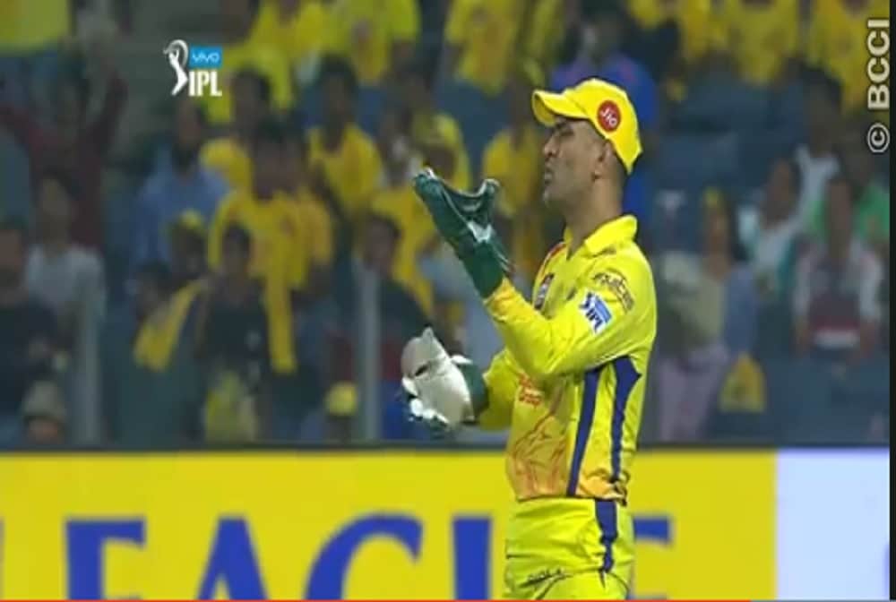 Dhoni equals Robin Uthappa record of the most stumps in the IPL
