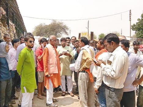 Pain in the chaos told villagers to the Minister in charge