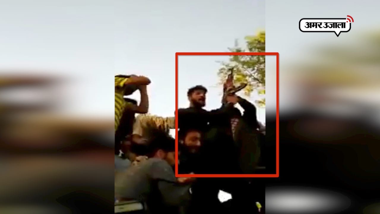 आतंकी 