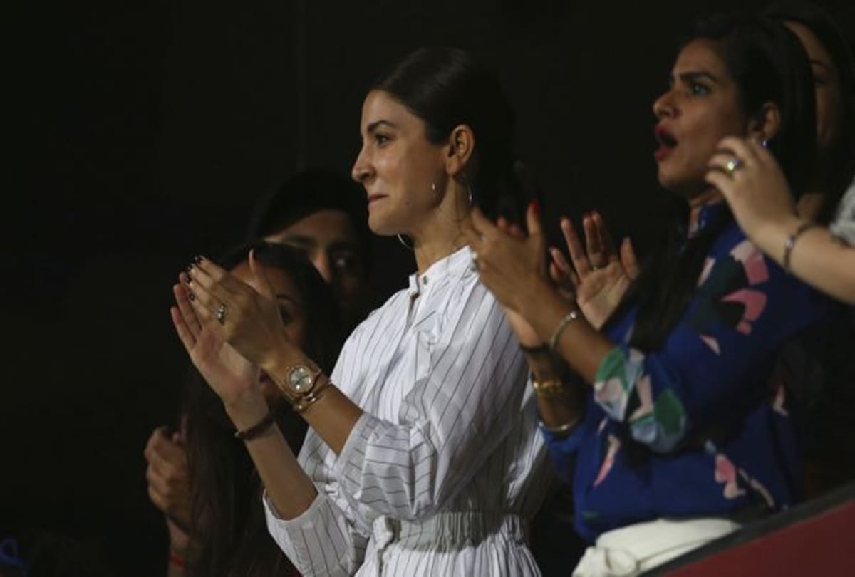 This is how Virat Kohli celebrates wife Anushka Sharma birthday