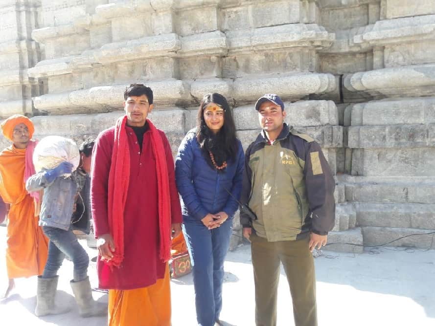 Anushka shetty not meet her fans during complete chardham yatra 2018, Dehradun