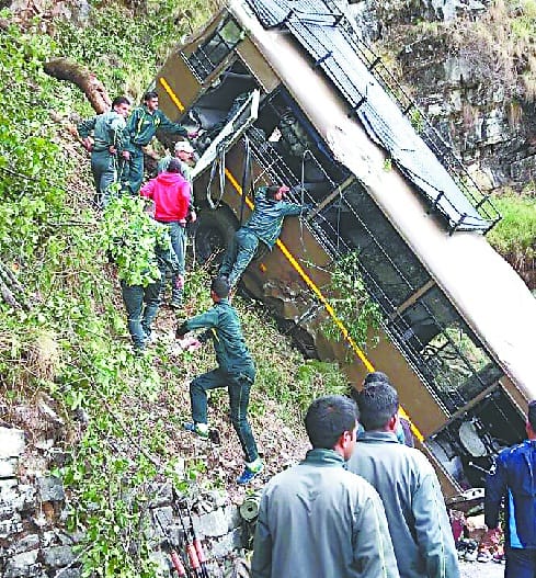 ITBP bus crashes, two dead including Hav