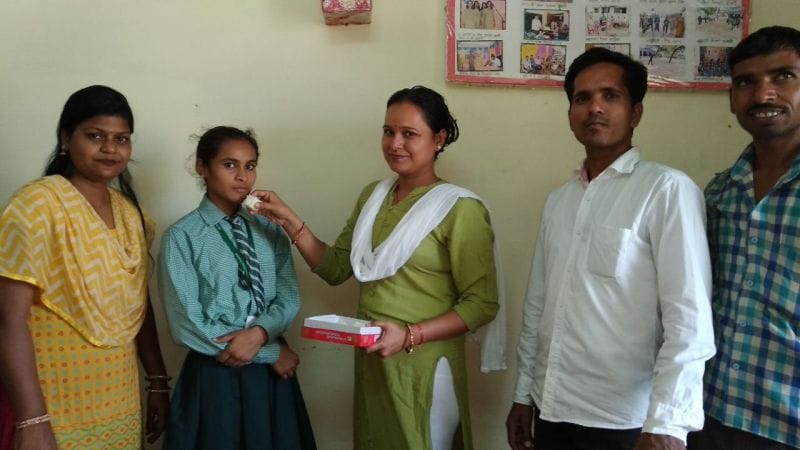 शिक्षिका की काबिलियत से चमकी करिश्मा
