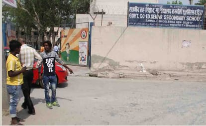 Delhi witnessed  gang-war  again,  two infamous gangsters killed