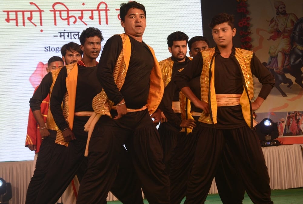 maharashtra day celebration in uttar pradesh rajbhawan.