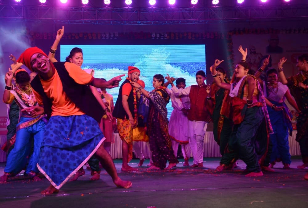 maharashtra day celebration in uttar pradesh rajbhawan.
