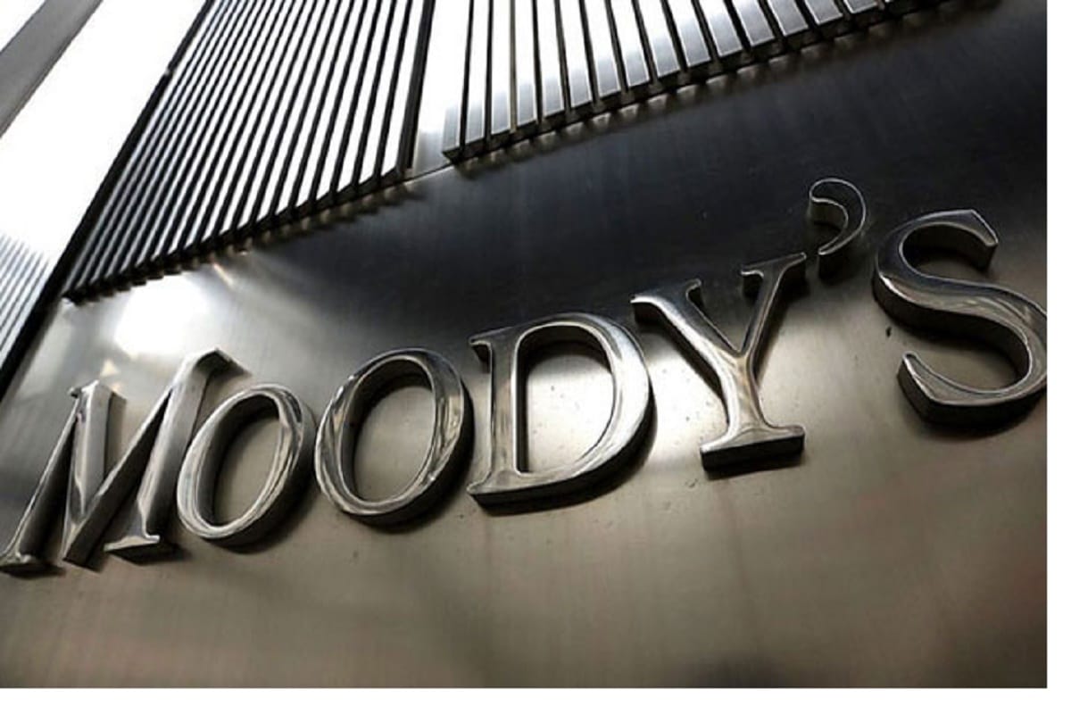 If coronavirus becomes an epidemic, global recession may arise, says Moodys Analytics