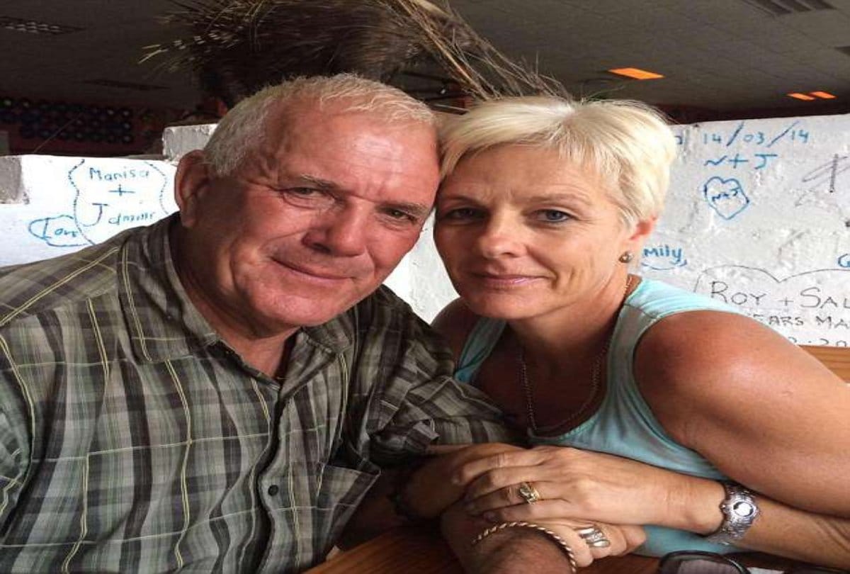 Video Being Viral of a lion attack on wildlife park owner at South Africa