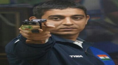 shahzar rizvi reached top in ISSF World Ranking