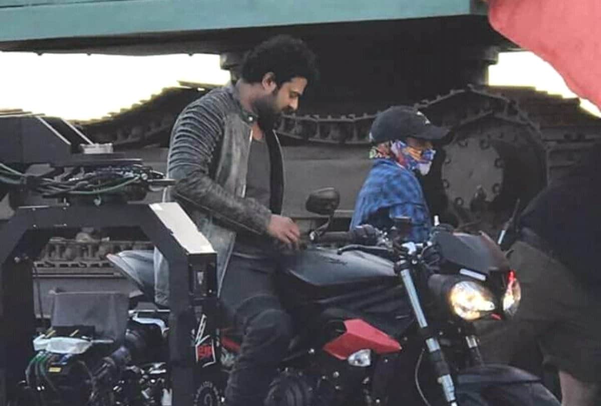 once again prabhas rejected karan johar offer for bollywood