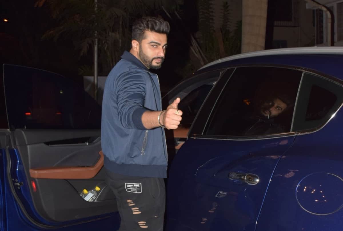 Arjun Kapoor befitting reply to a troll who call him molester