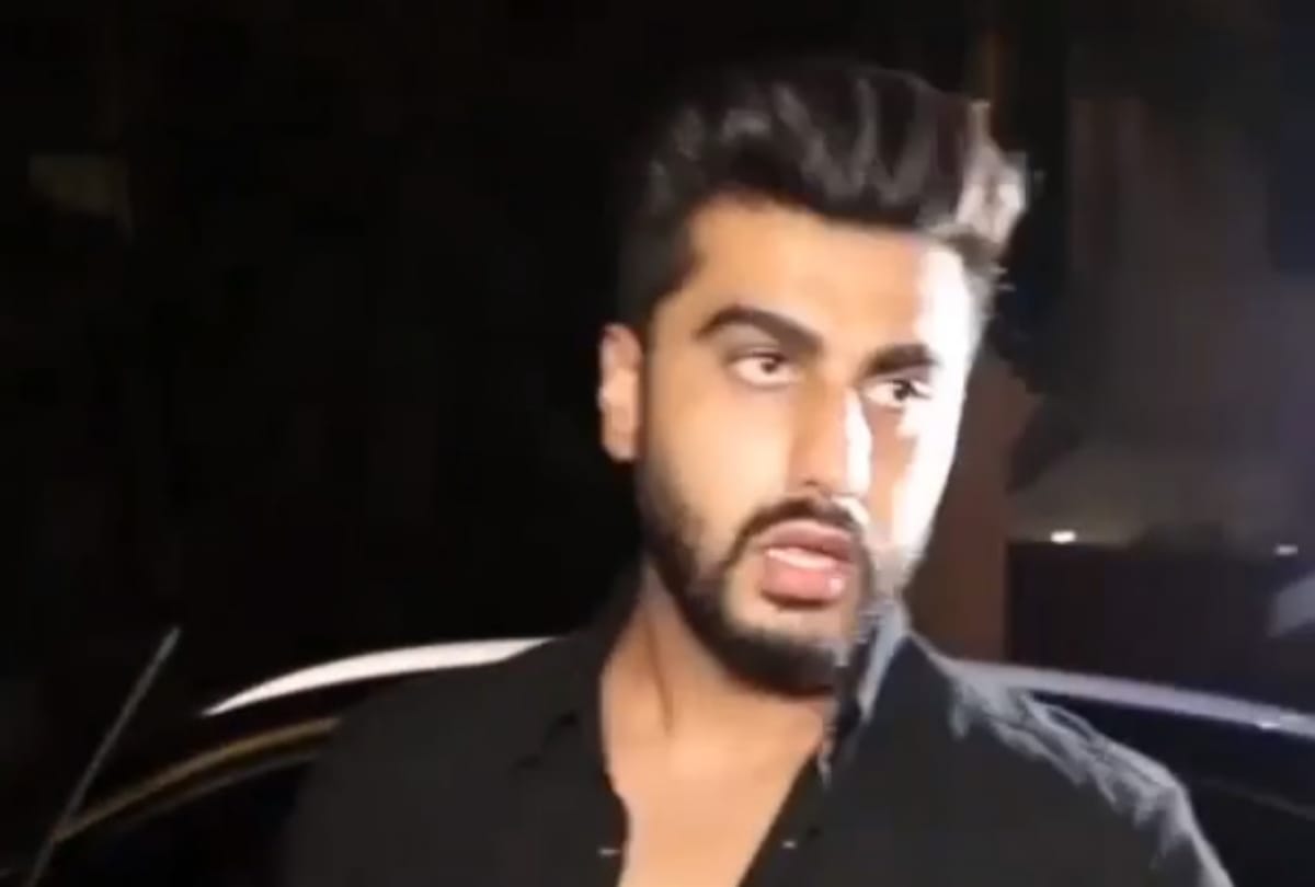 Arjun Kapoors caring gesture for photographer who fell down