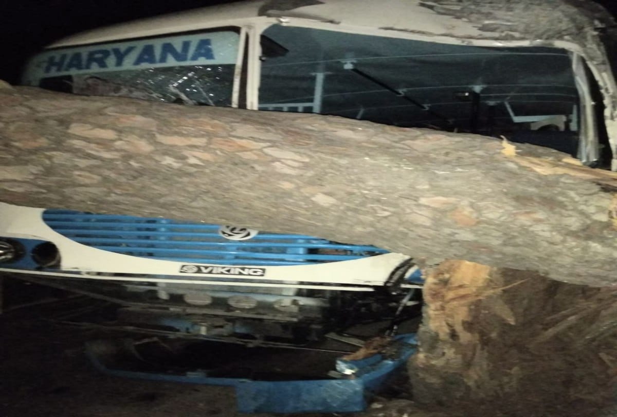 six passenger injured in bus accident at amb una