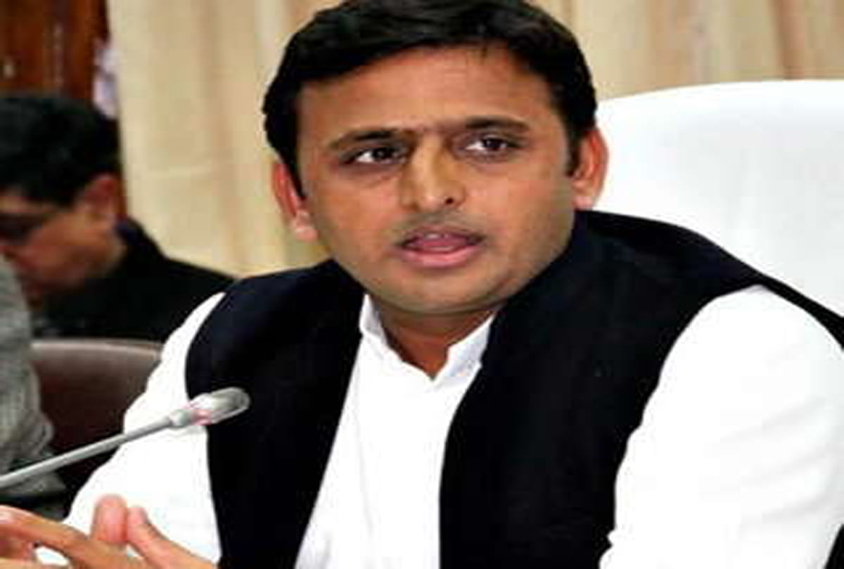 Akhilesh Yadav targets up Government on amu Issue
