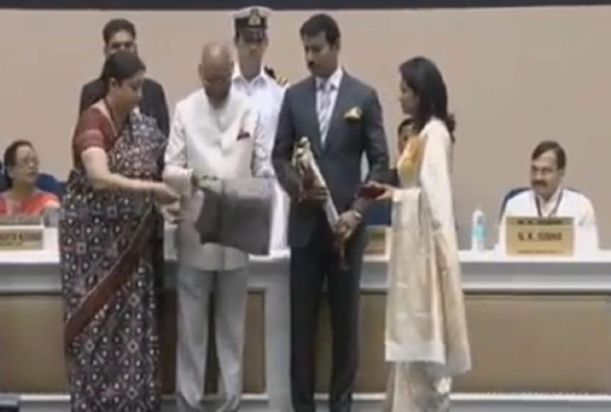 national film awards 2018 Vinod Khanna family emotional while taking Dadasaheb Phalke Award