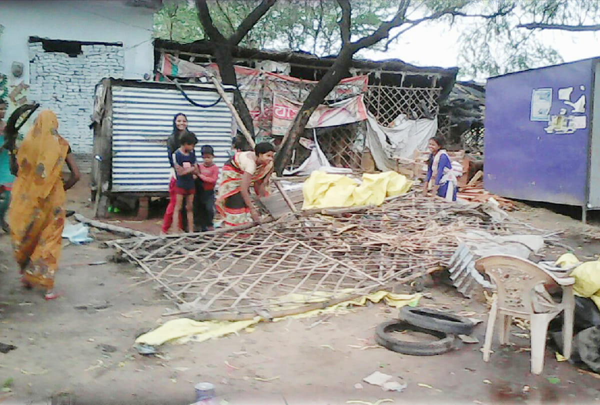 due to rain and strom these districts of Central UP are most affected