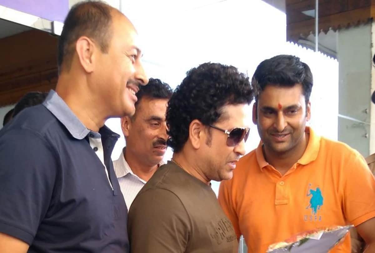 Sachin Tendulkar Visits Dharamshala and met Dalai Lama