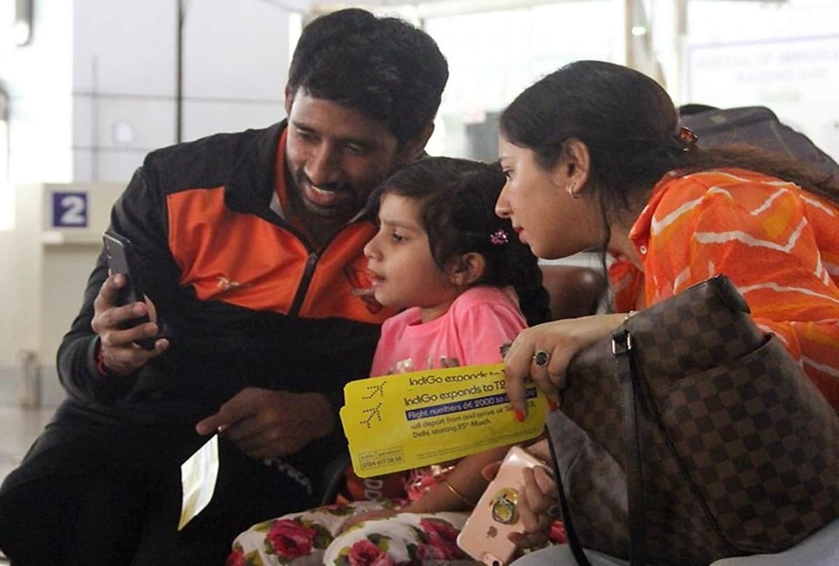 IPL 2018: Players of Sun Risers Hyderabad spotted in airport