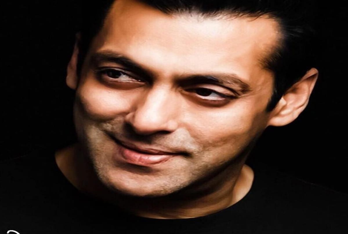 Maharashtra Forest Department issued notice salman khan for violating the Forest Act
