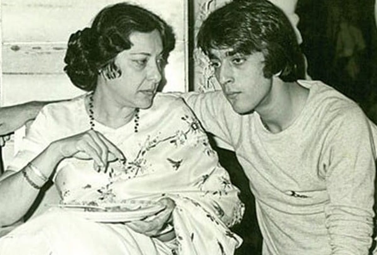 Sanjay Dutt shares throwback picture of Nargis Dutt on her death anniversary